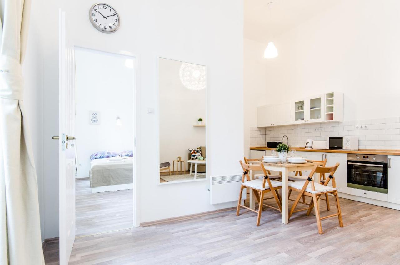 N28 Deluxe Apartment Budapest Bagian luar foto