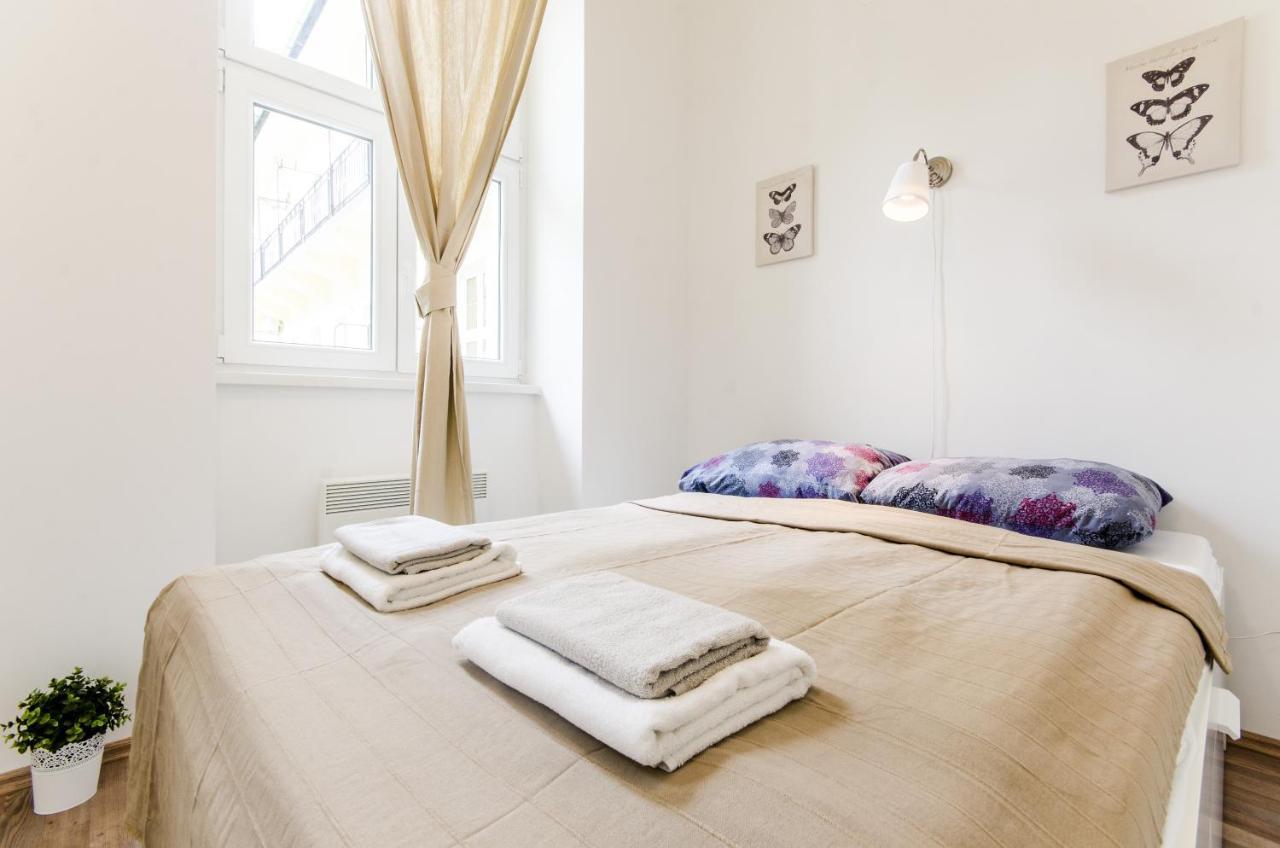 N28 Deluxe Apartment Budapest Bagian luar foto